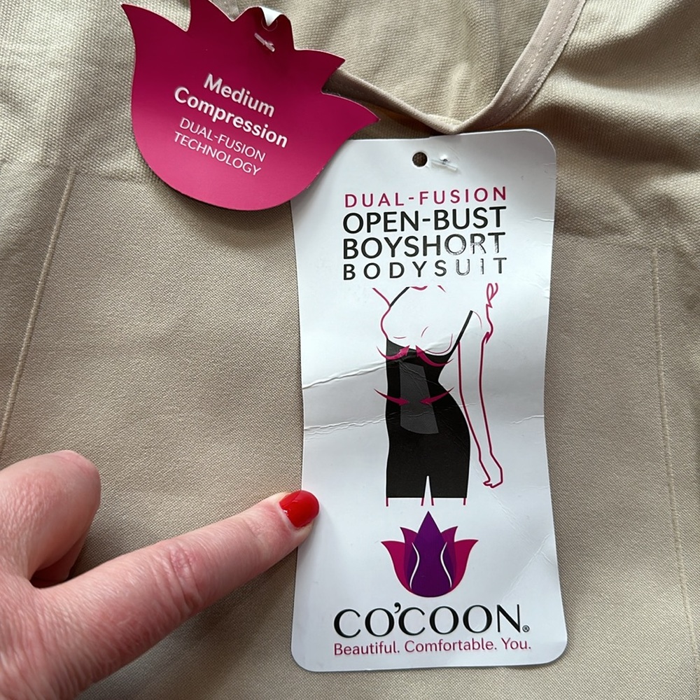 Braless molding bodysuit shapewear - Picture 2 of 4
